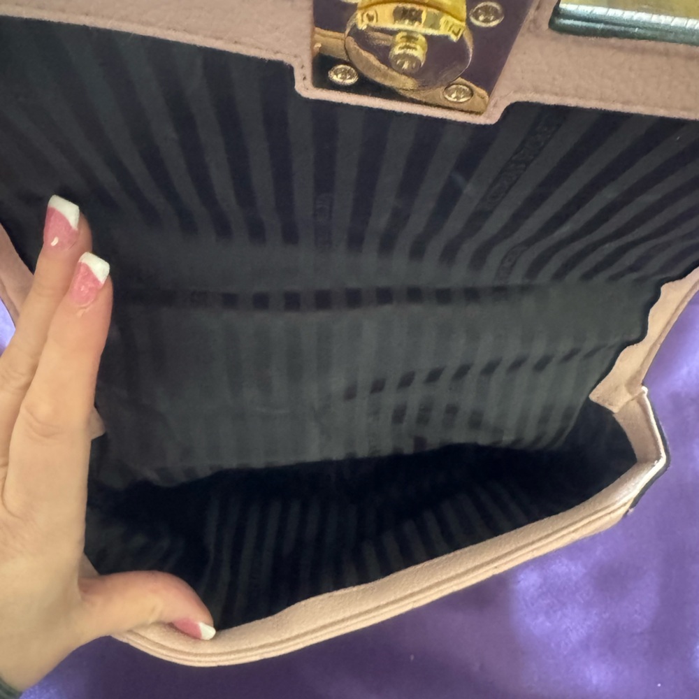 Victoria Secret Quilted Mauve/Pink Shoulder Bag with Chain Strap - Picture 4 of 12